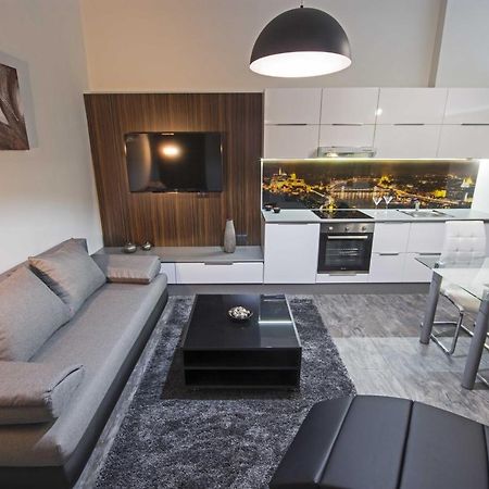 Dolce Vita Lux Budapest Bagian luar foto